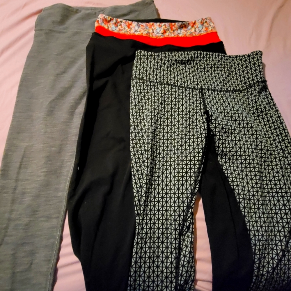 Bundle of three size 6 Lululemon leggings